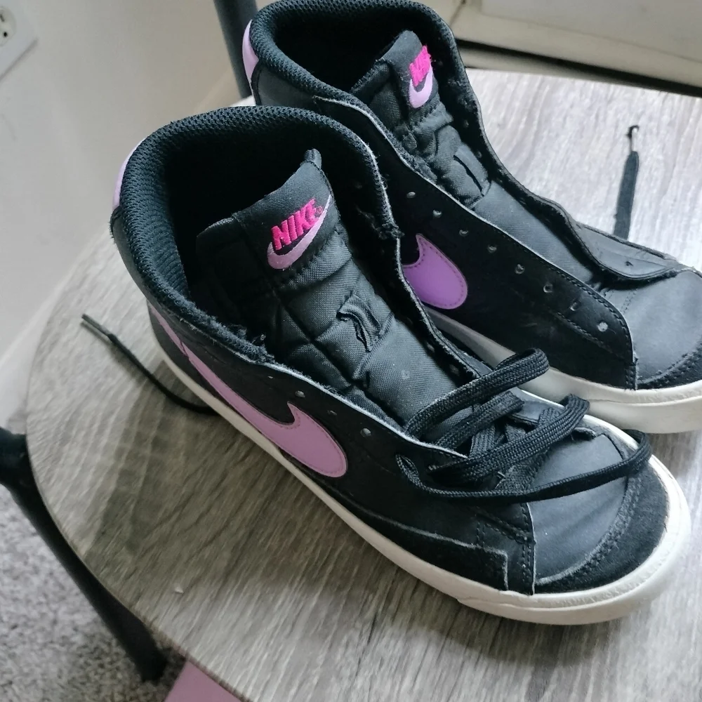 Small size You can make an offer if you are interested, Take two pairs of shoes